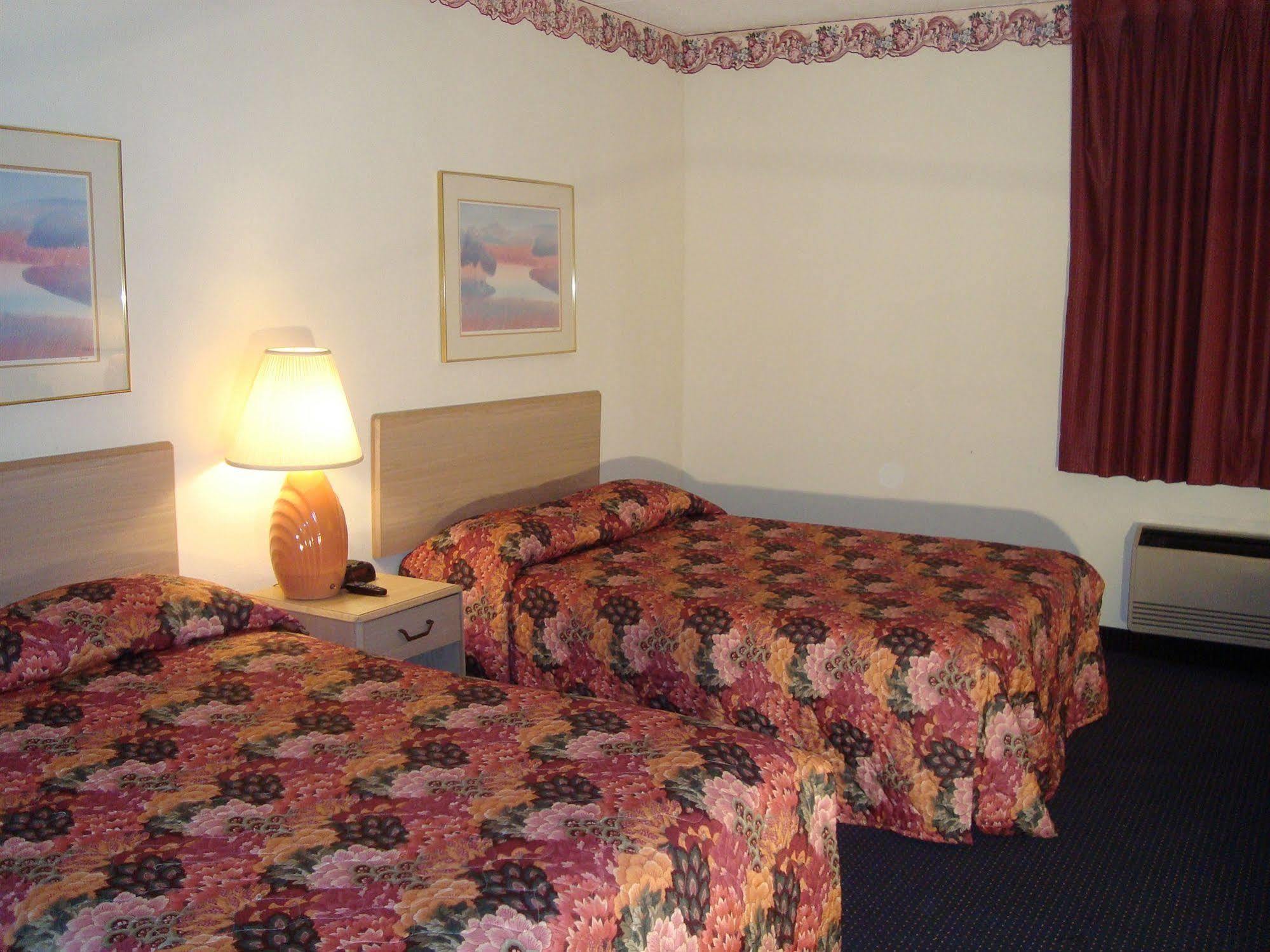 Hotel (adults Only) 2*