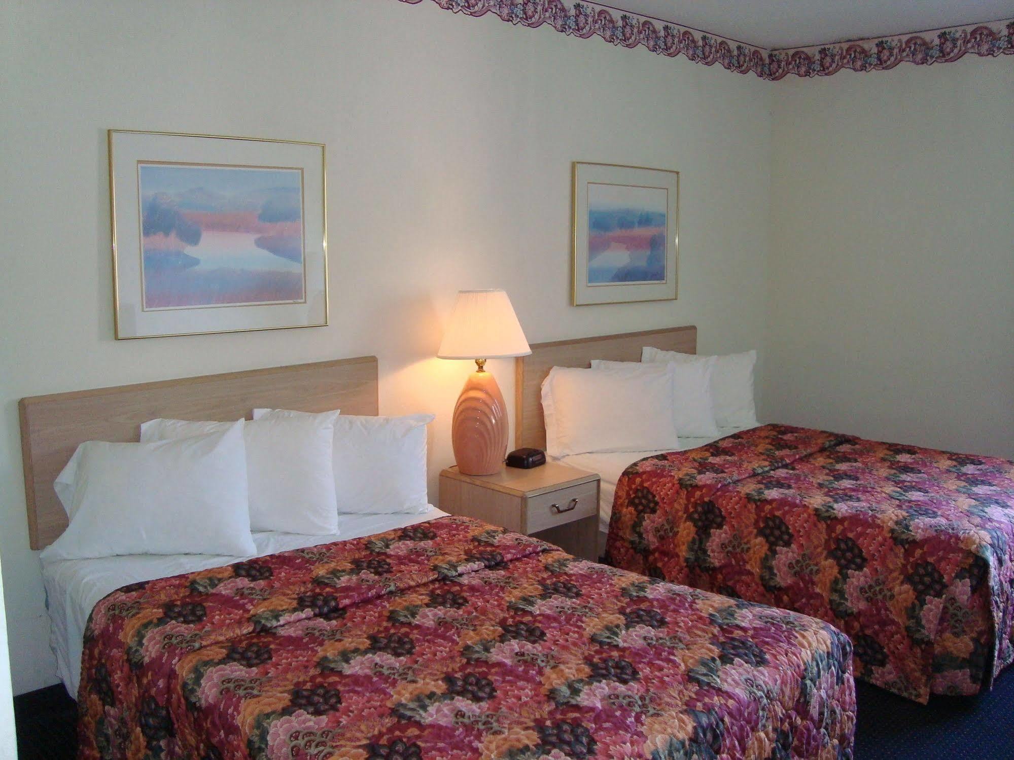 Hotel (adults Only) 2*