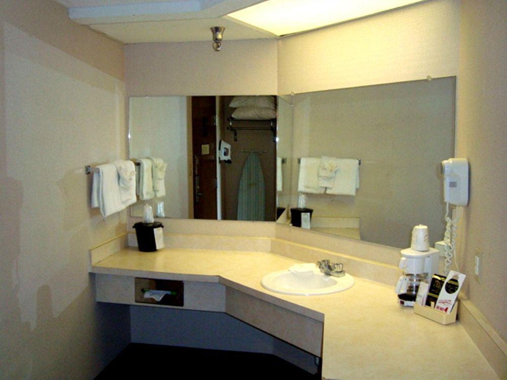 Hotel (adults Only)